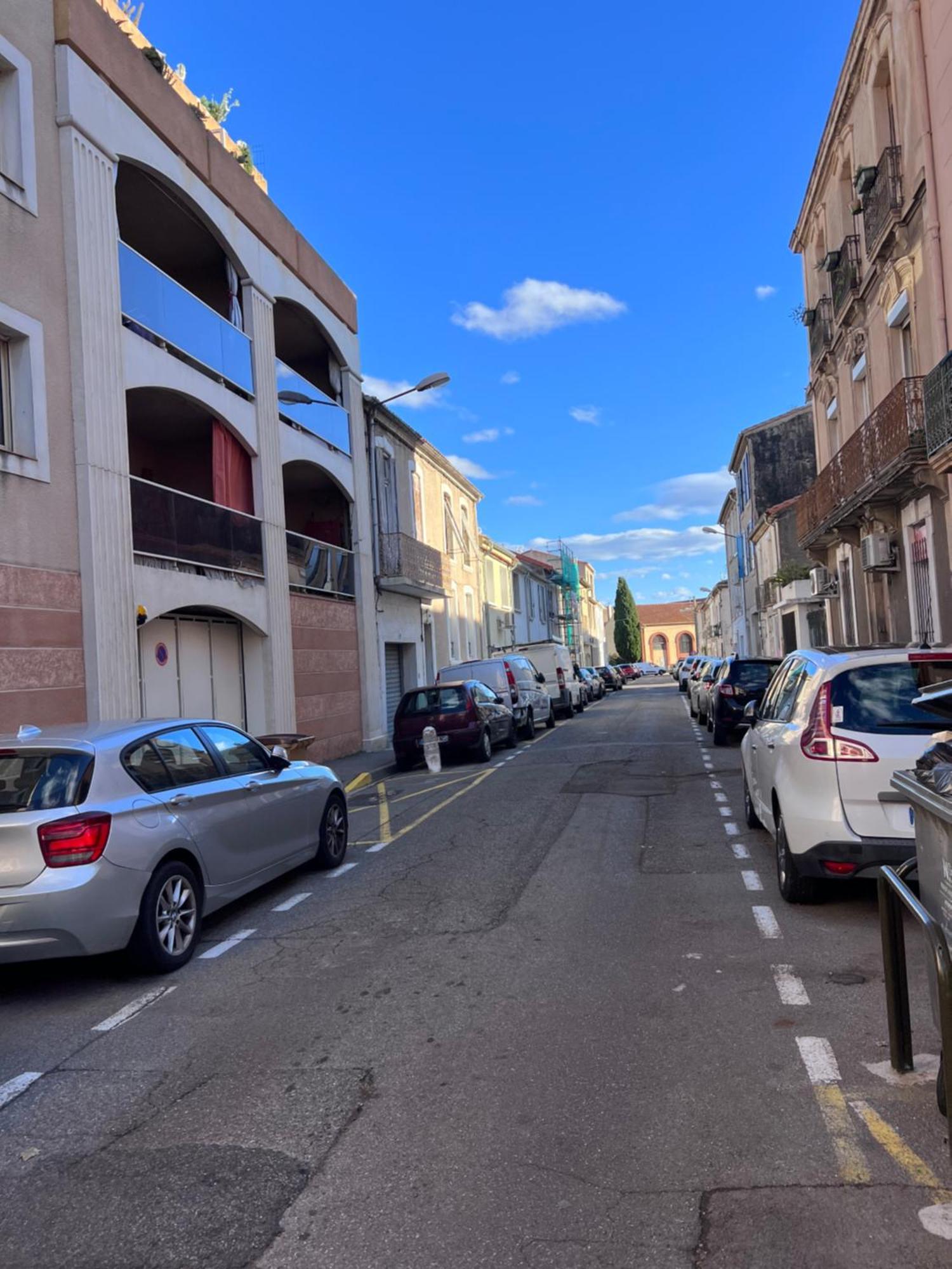 Le Cors'Halles Narbona Esterno foto